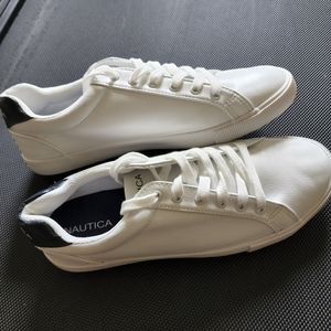 Women's Nautica sneaker Size 10